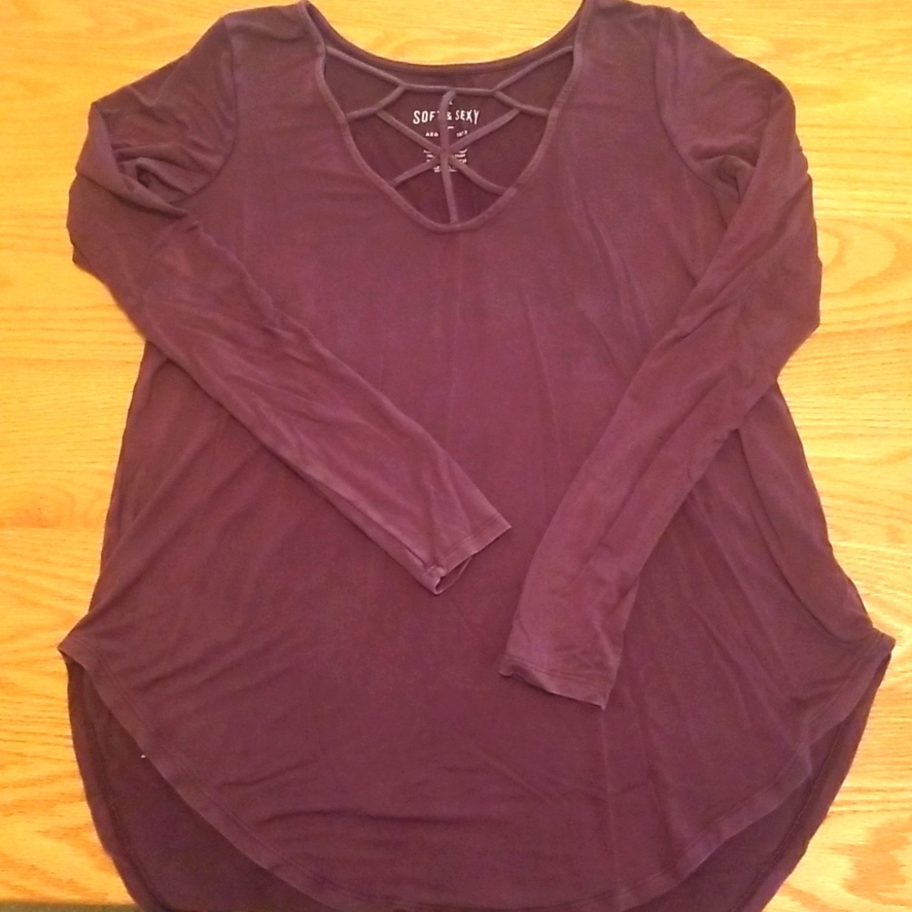 American Eagle soft & sexy plum XS